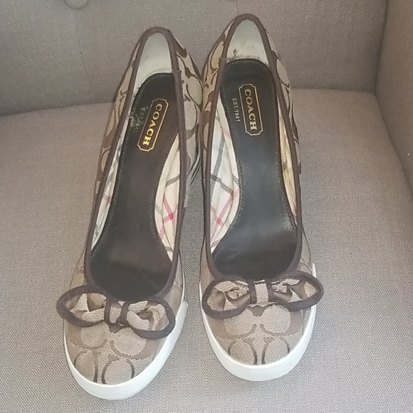 Coach Sweetie Wedges - Picture 2 of 9